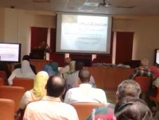 لقاء تسليم متعلقات الحجاج وشرح المناسك